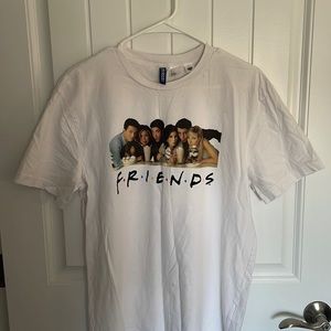 Women’s friend T-shirt